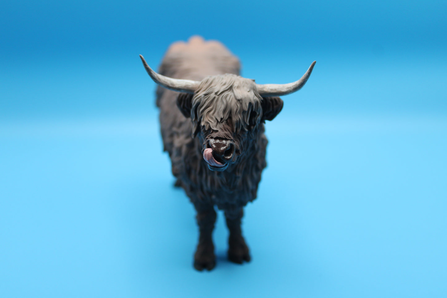 Majestic Highland Cow – Hand-Painted Wildlife Sculpture