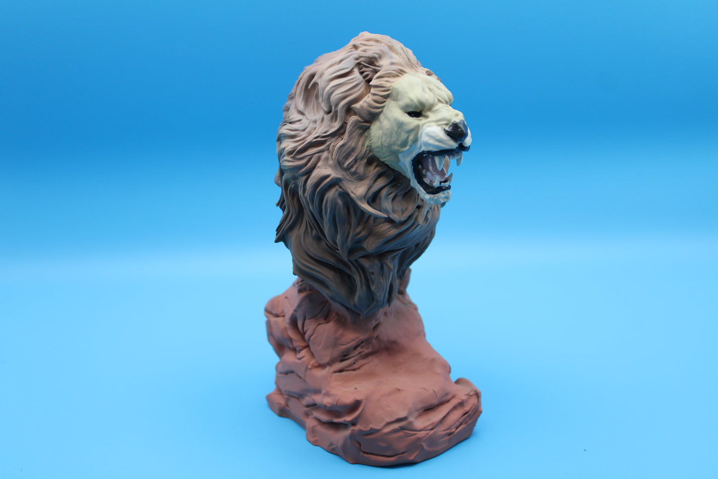 King of the Wild – Hand-Painted Roaring Lion Bust