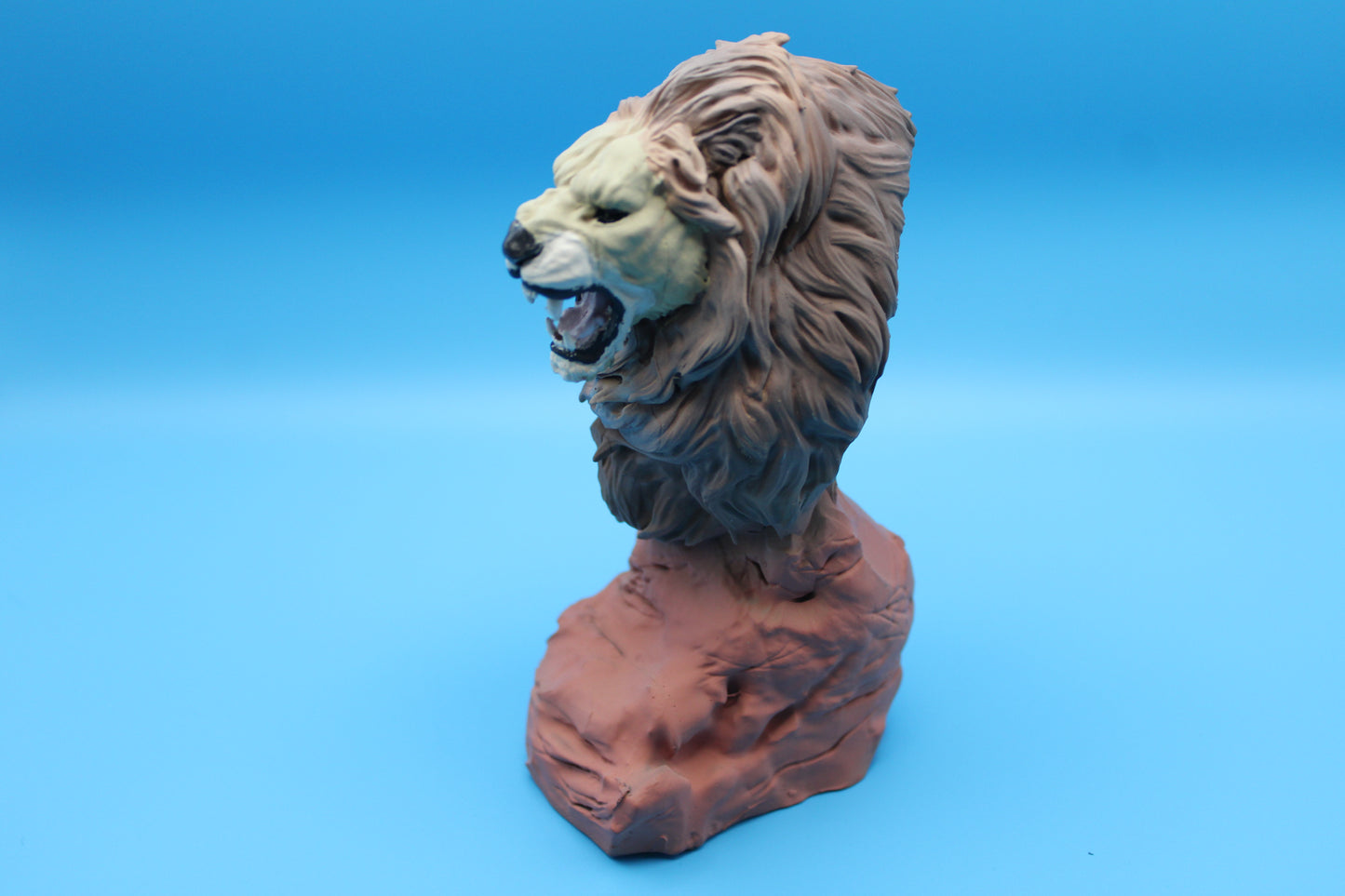 King of the Wild – Hand-Painted Roaring Lion Bust